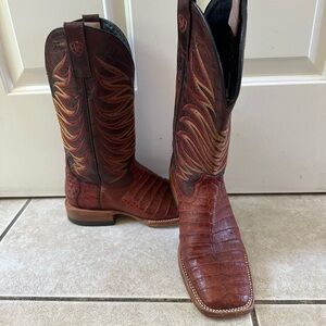 Ariat Double Down western Boot. Caramel Caiman belly.